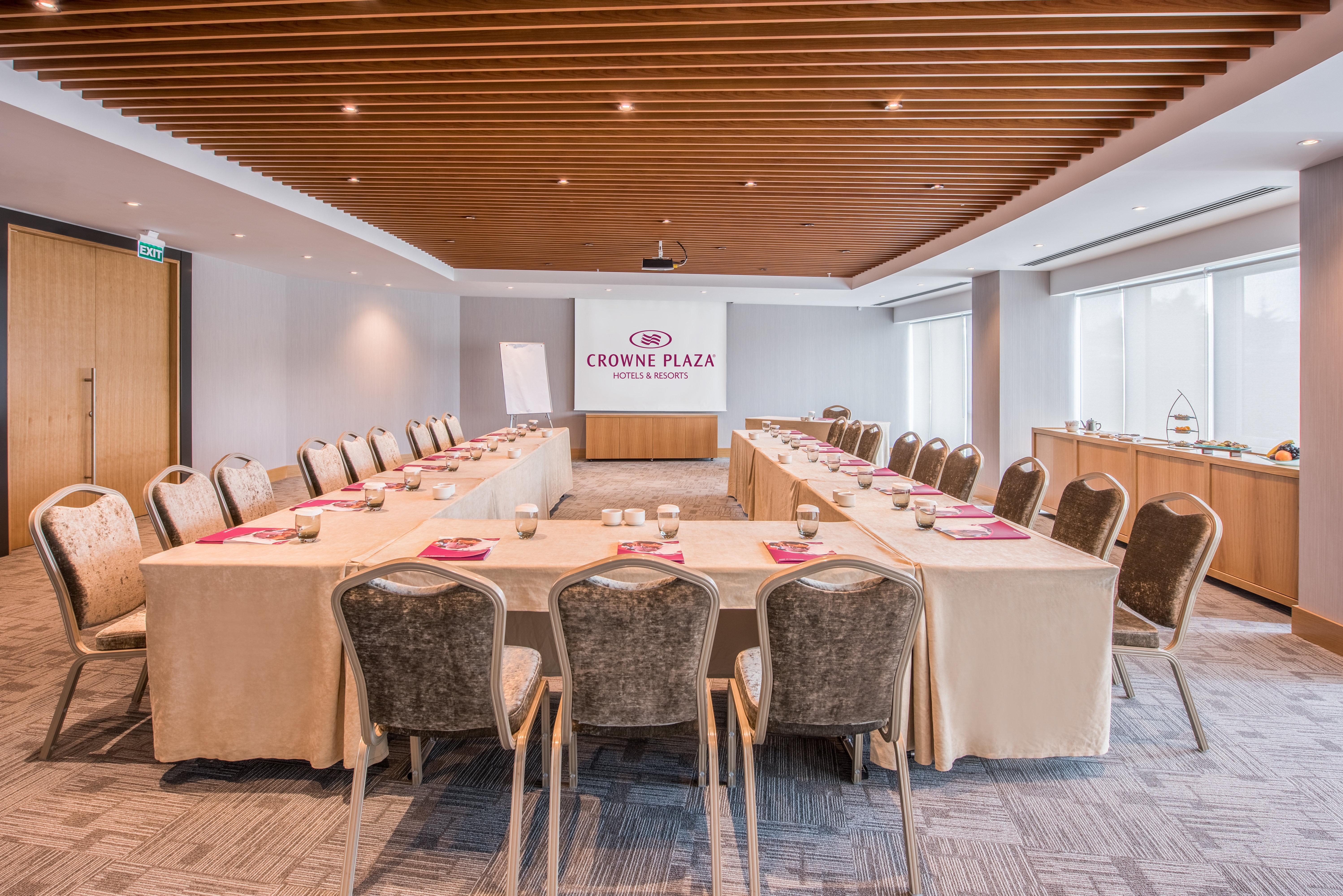 Crowne Plaza Istanbul Oryapark By Ihg Hotel Exterior photo
