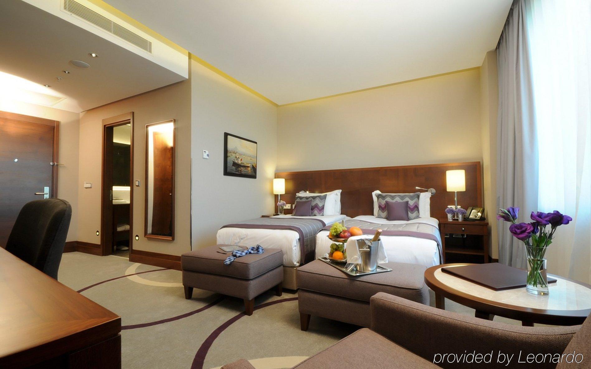 Crowne Plaza Istanbul Oryapark By Ihg Hotel Exterior photo